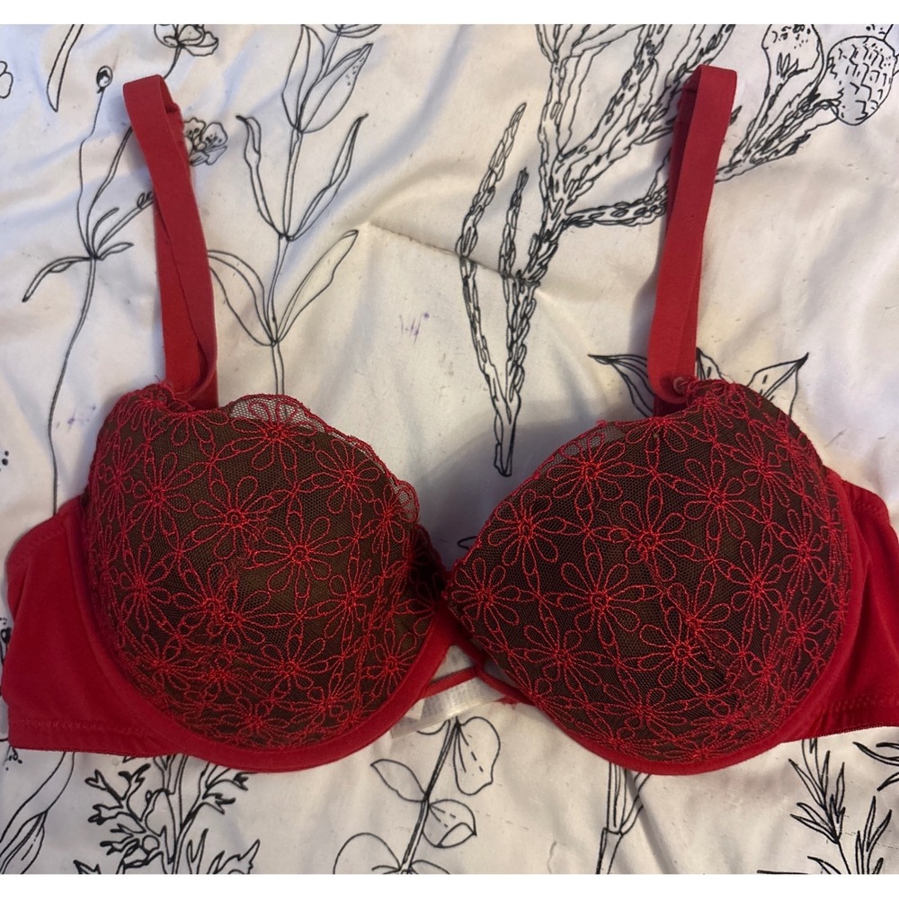 Vassarette Red & Black Lace Embriodered Balconette Underwire Bra, Size 36D